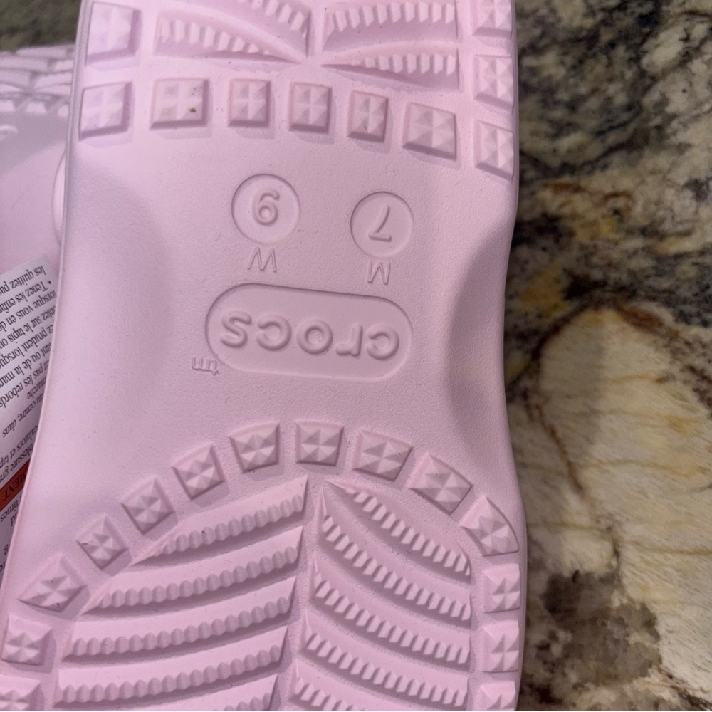 Crocs Women’s NWT - Picture 8 of 12